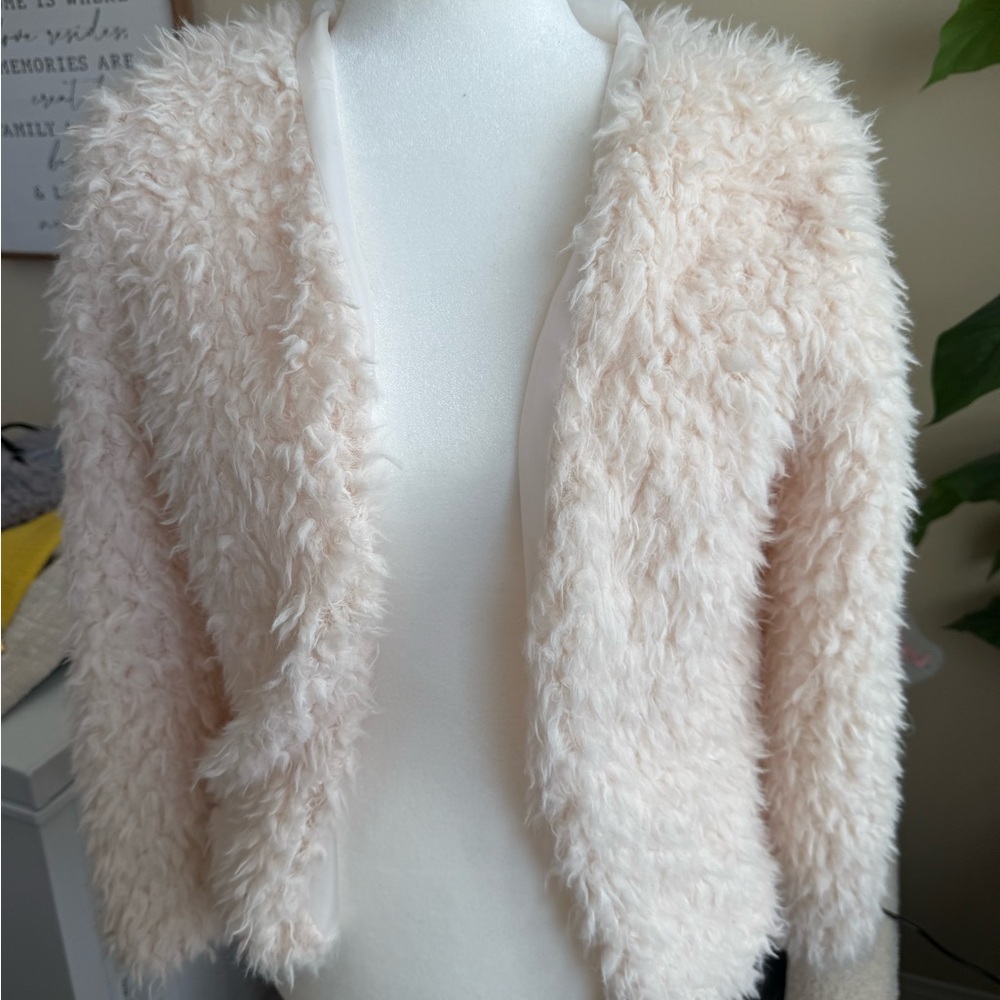 WHITE SHAGGY FUR JACKET SMALL
